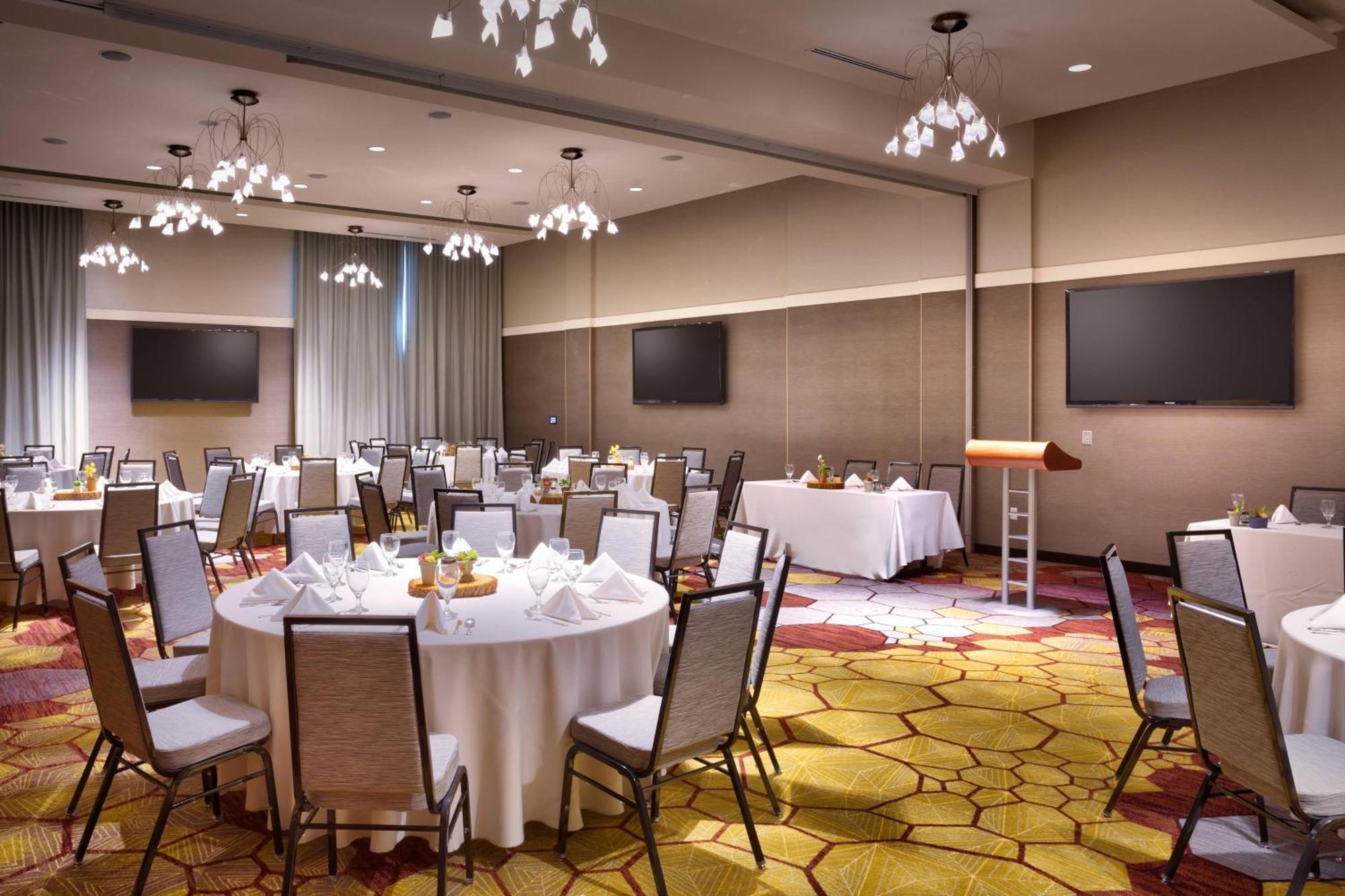 Courtyard By Marriott Salt Lake City Downtown Екстериор снимка