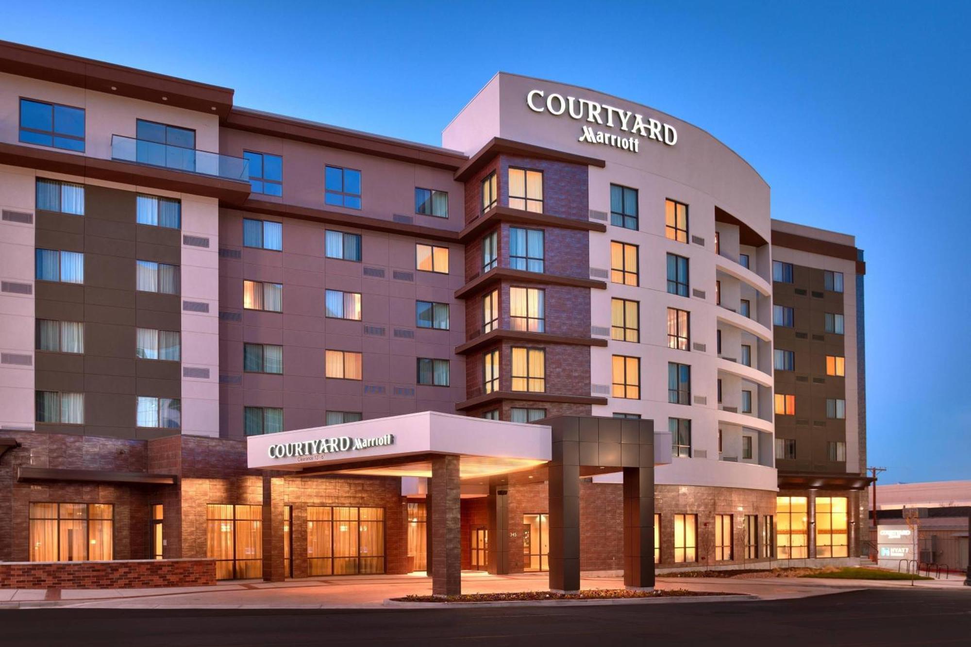 Courtyard By Marriott Salt Lake City Downtown Екстериор снимка