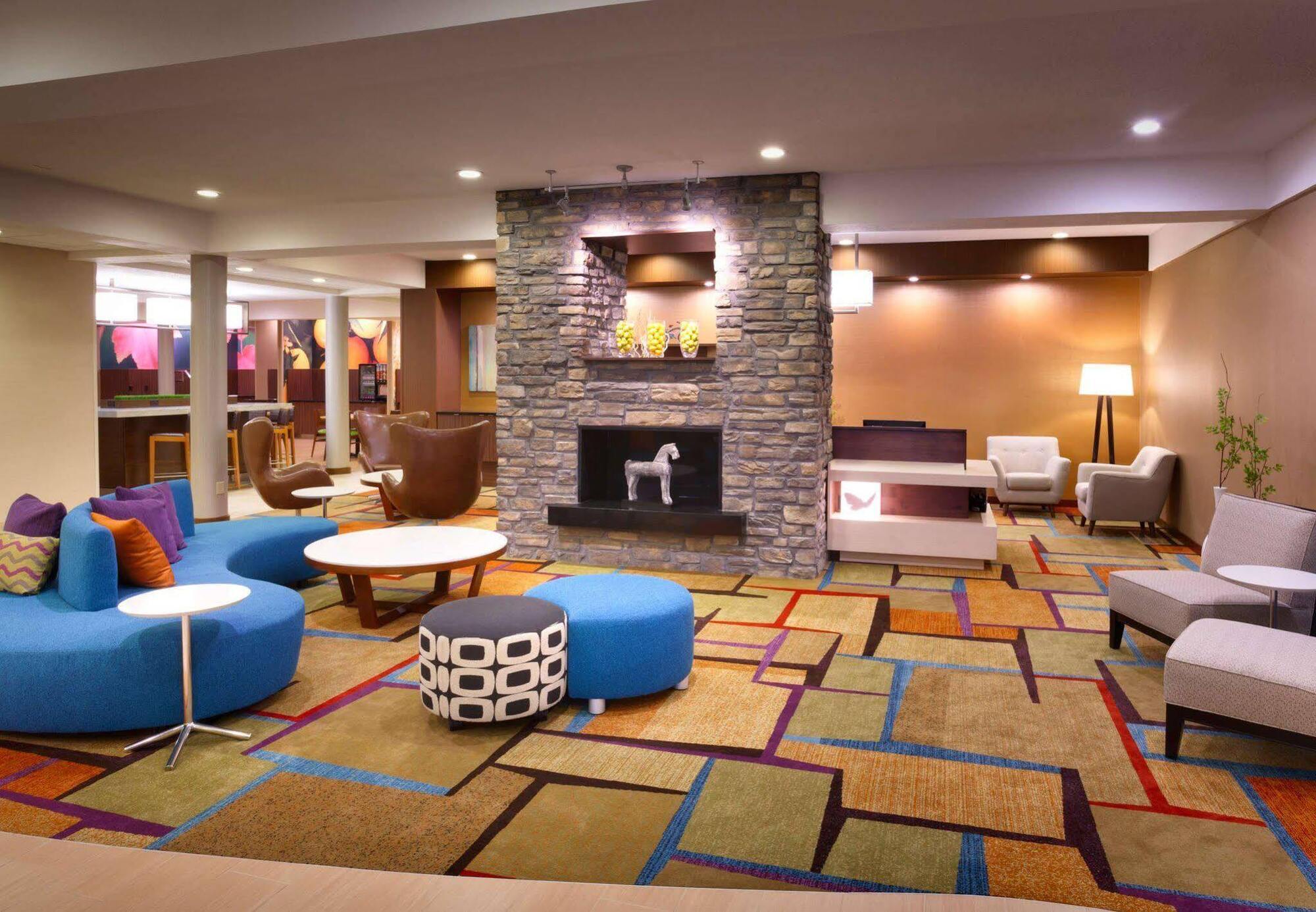 Courtyard By Marriott Salt Lake City Downtown Екстериор снимка