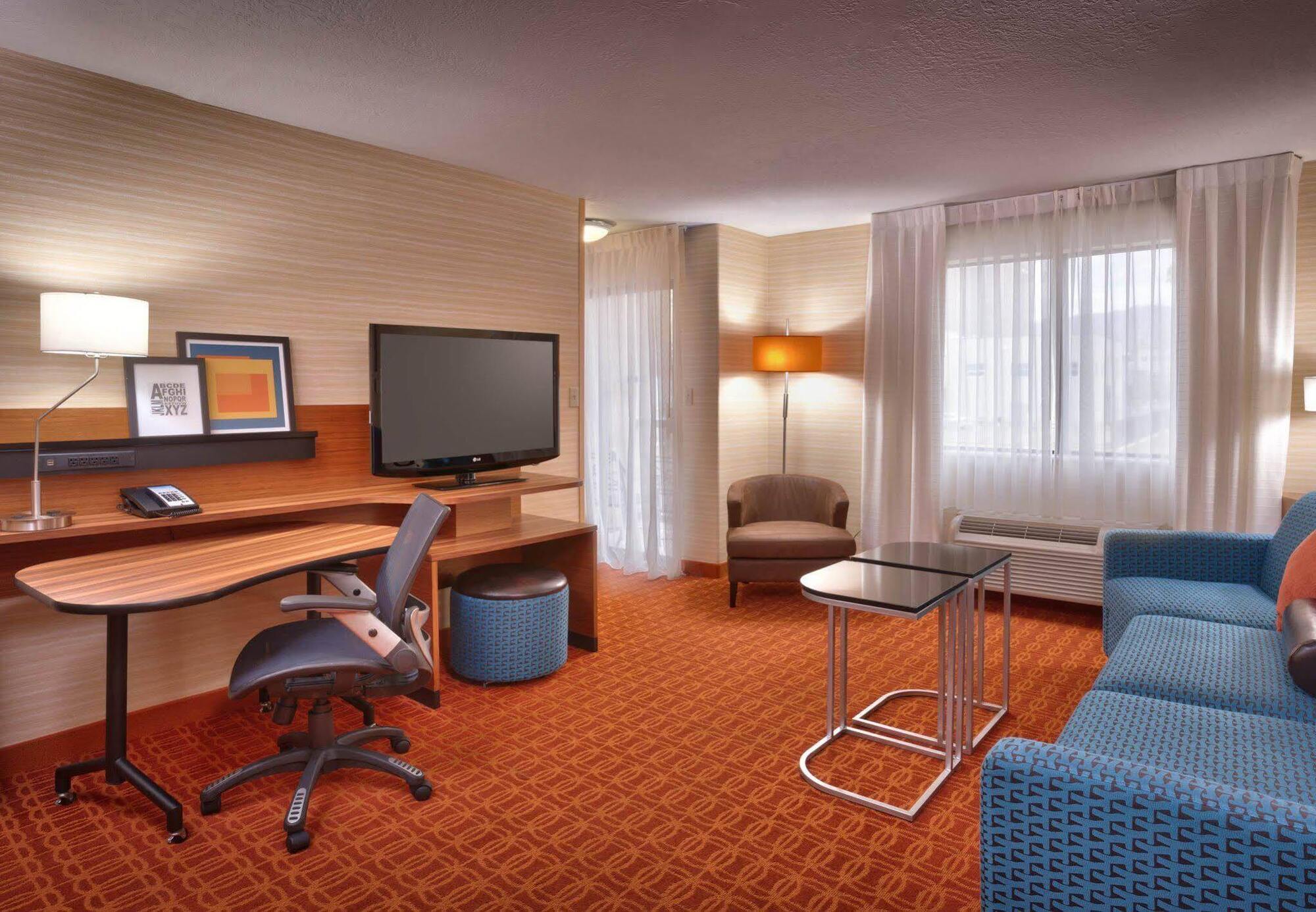 Courtyard By Marriott Salt Lake City Downtown Екстериор снимка
